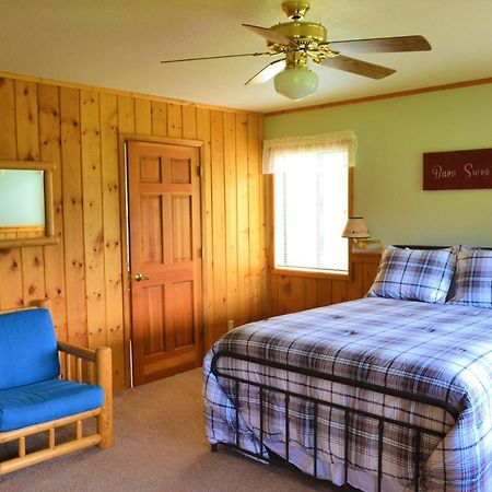 Vila Twin Peaks Guest Ranch Salmon Exteriér fotografie