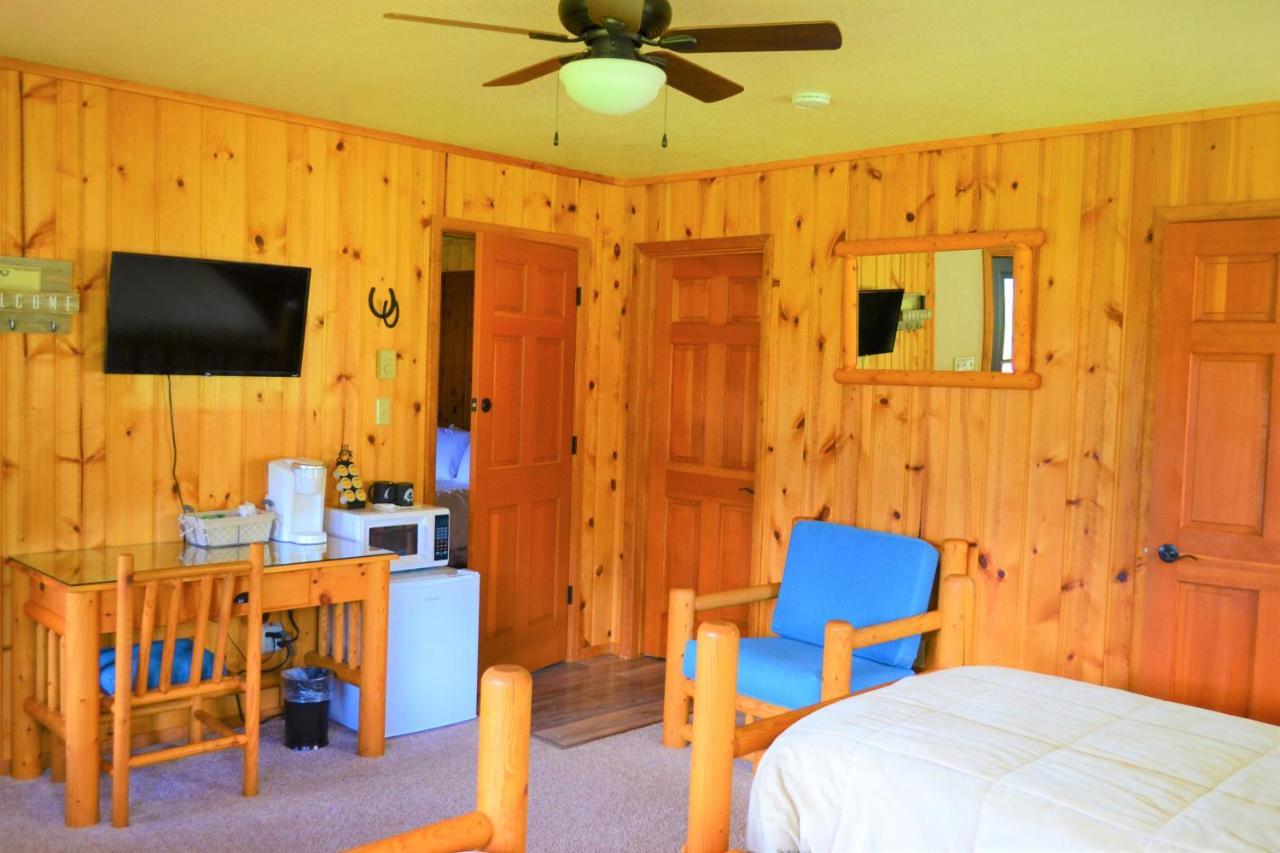 Vila Twin Peaks Guest Ranch Salmon Exteriér fotografie