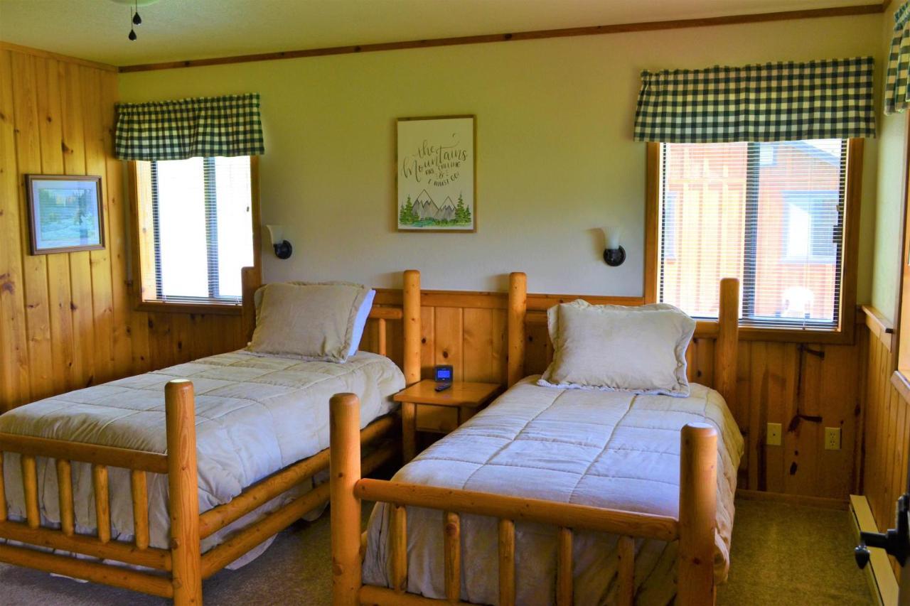 Vila Twin Peaks Guest Ranch Salmon Exteriér fotografie