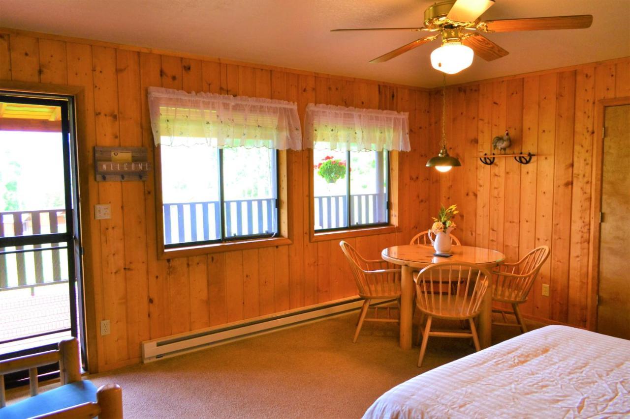 Vila Twin Peaks Guest Ranch Salmon Exteriér fotografie