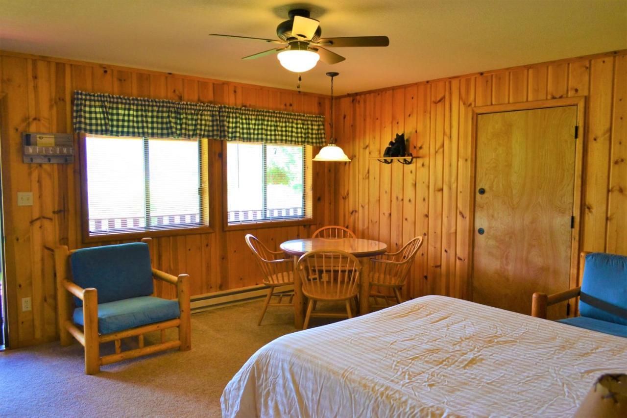 Vila Twin Peaks Guest Ranch Salmon Exteriér fotografie