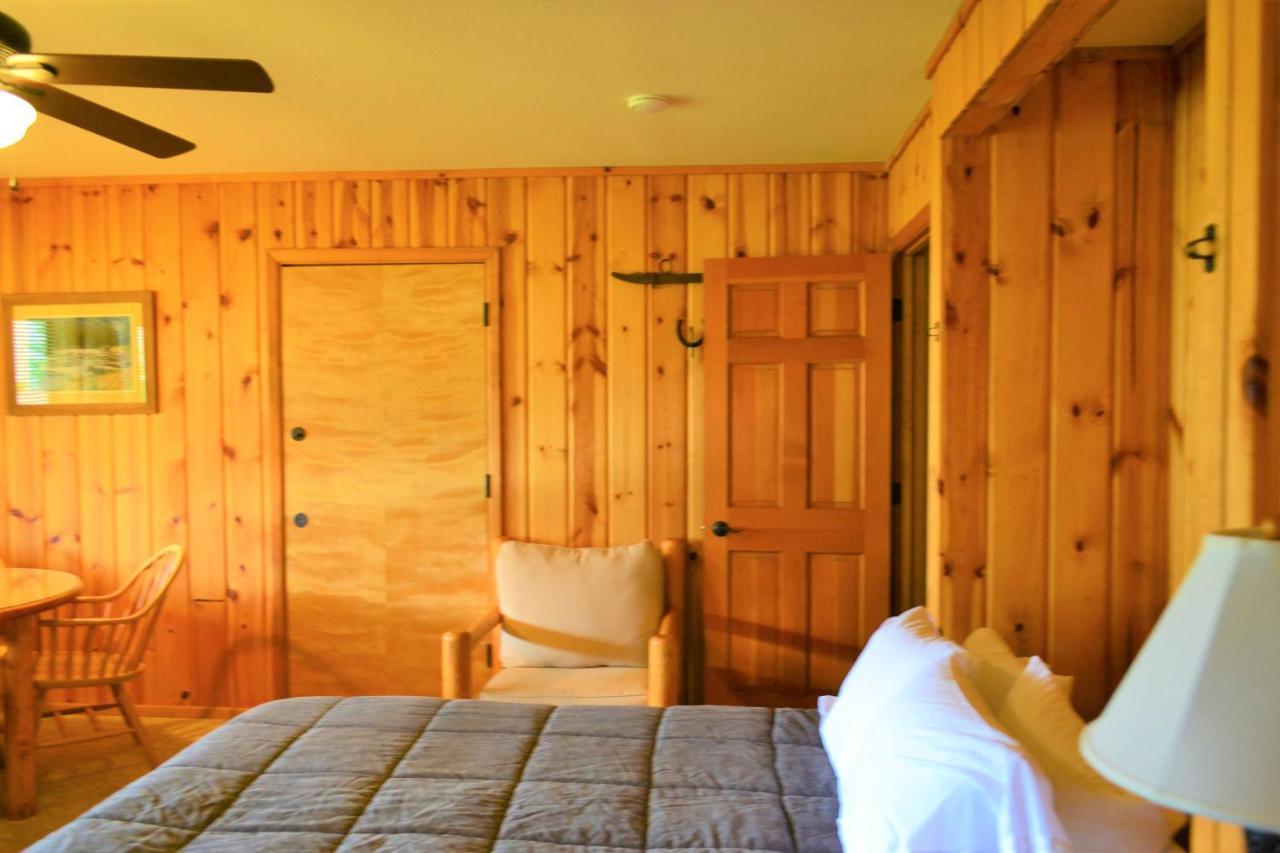 Vila Twin Peaks Guest Ranch Salmon Exteriér fotografie